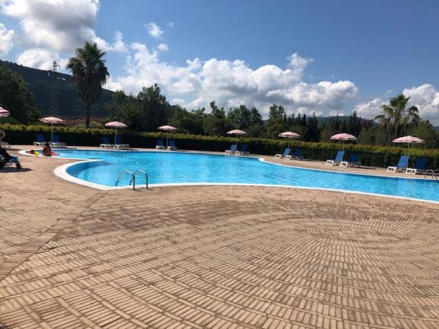 Pizzo Beach Club. One Bedroom Apt 13G Exterior photo
