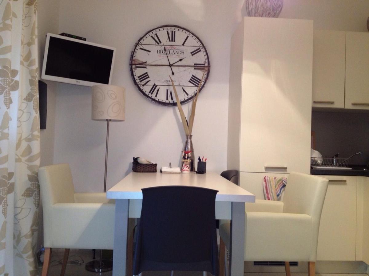 Pizzo Beach Club. One Bedroom Apt 13G Exterior photo