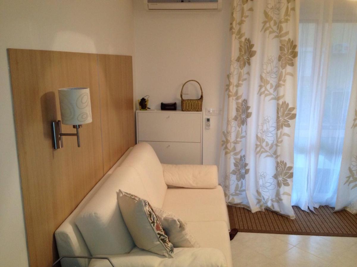 Pizzo Beach Club. One Bedroom Apt 13G Exterior photo